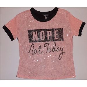 Rue 21 Shirt Women’s/Youth Pink/Black Size ( XS )